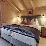 Chalet Almdorf Zillertal, *