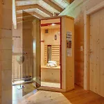 Almdorf Zillertal, Chalet Fügen