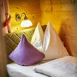 Chalet Almdorf Zillertal, Fügen