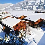 Almdorf Zillertal, Chalet Fügen