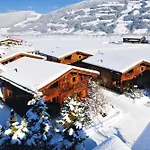 Almdorf Zillertal, * Fügen