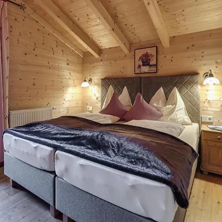 Chalet Almdorf Zillertal F Gen *