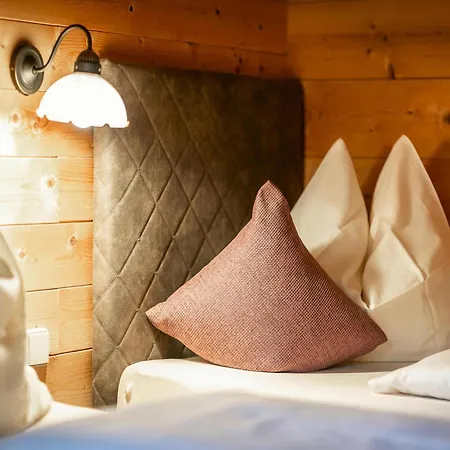 Chalet Almdorf Zillertal F Gen Fuegen