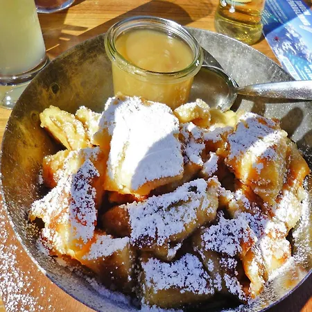 Almdorf Zillertal, * פוגן