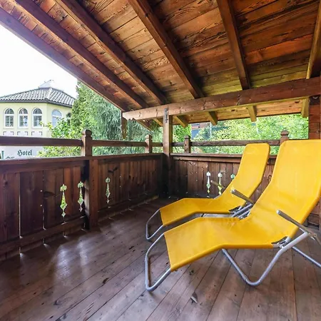 Almdorf Zillertal, Chalet Fügen