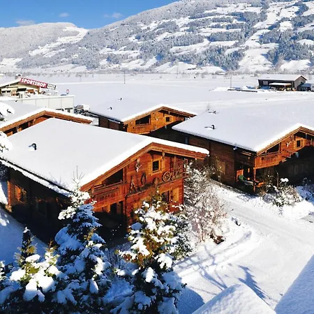 Almdorf Zillertal, * Fuegen