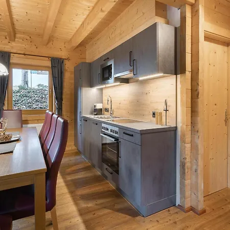 Almdorf Zillertal, בקתה *