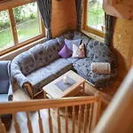 Almdorf Zillertal, Dağ evi *