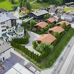 Almdorf Zillertal, * Fügen